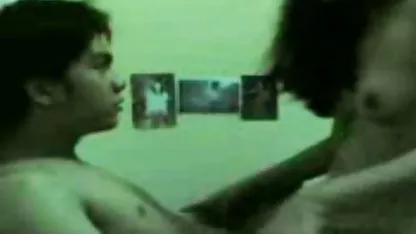 Geile Brünette erotikfilme hd kostenlos mit vier Jungs