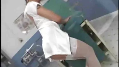 Schöne Mädchen Essen jeweils anderen kostenlose hd erotikfilme auf einem Boot