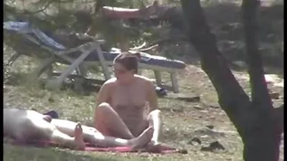 - Sexy erotikfilme ab 18 kostenlos babe saugt einen riesigen Schwanz