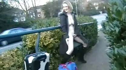 Alice kostenlose erotikfilme ohne anmeldung ist hart versucht, eine riesige monster Schwanz
